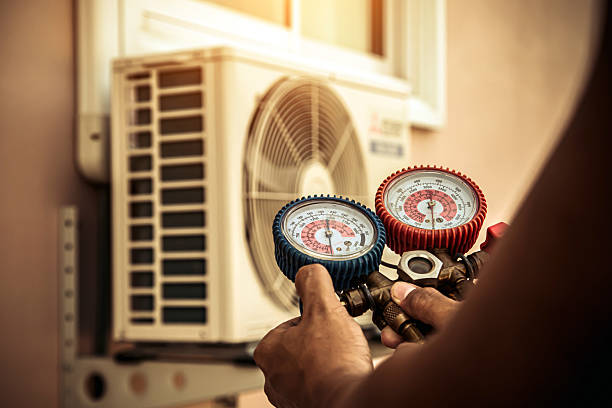 Professional Ductwork Repair technician working in Molena, GA